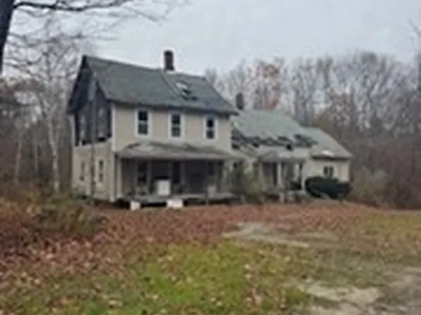 58 Hoosac Rd, Deerfield, MA 01342