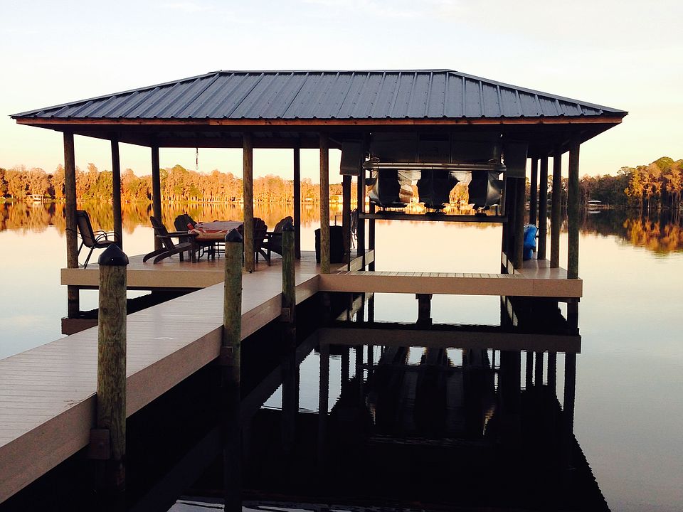 1000' ft. private dock new