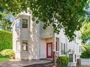 422 W Raye St, Seattle, WA 98119