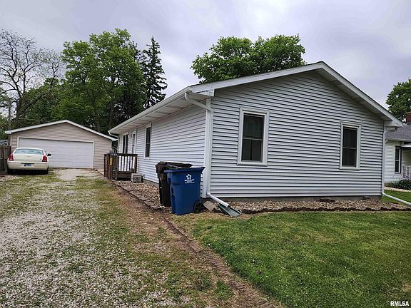 3rd image of 505 NE 3rd St