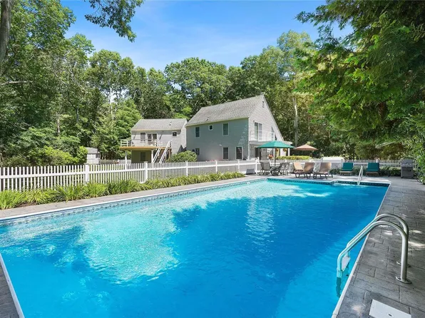 757 Seven Ponds Towd Rd, Southampton, NY 11968
