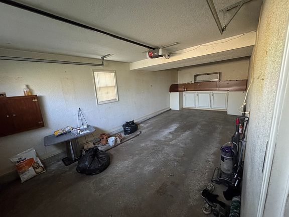 4th image of 6102 Campus Park Ave SE