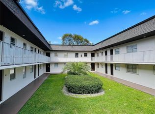 8601 SW 94th St APT 204W, Miami, FL 33156