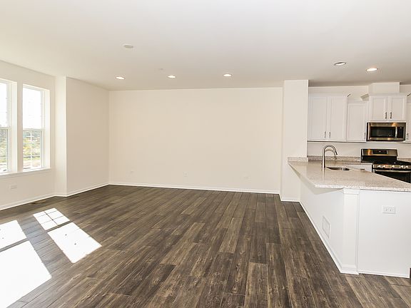 4th image of 2506 Huntleigh Ln #8.03