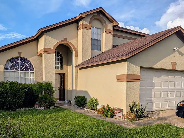 2109 Cattleman Dr — Photo 2