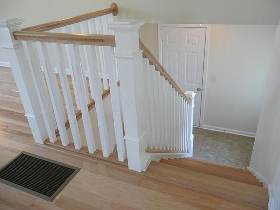 3rd image of 567 Edgefield Dr