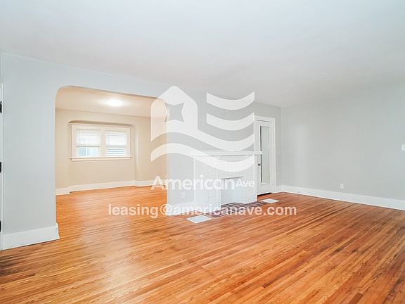 1254004_004_wm_-_living_room_13109957.jpg