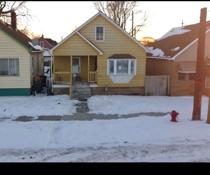 1st image of 16 E Charlotte St