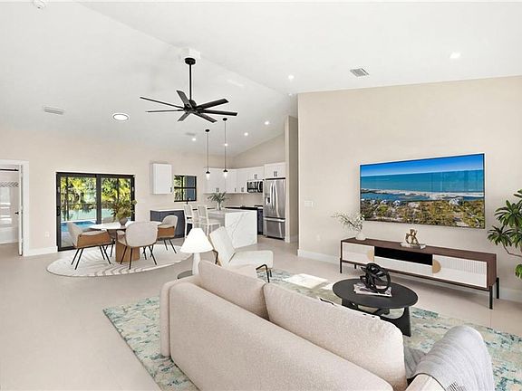 4th image of 1008 NW 36th Pl
