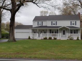 377 Bush Hill Rd, Manchester, CT 06040