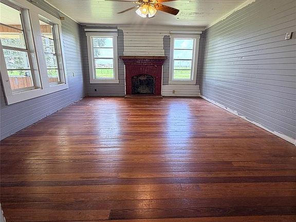 4th image of 15016 SCANT STREET