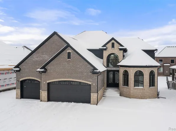 19834 Joy Dr, Macomb, MI 48042