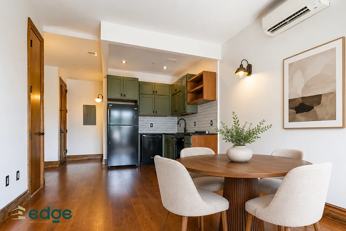 Building Photo - 871 Grand St #2B