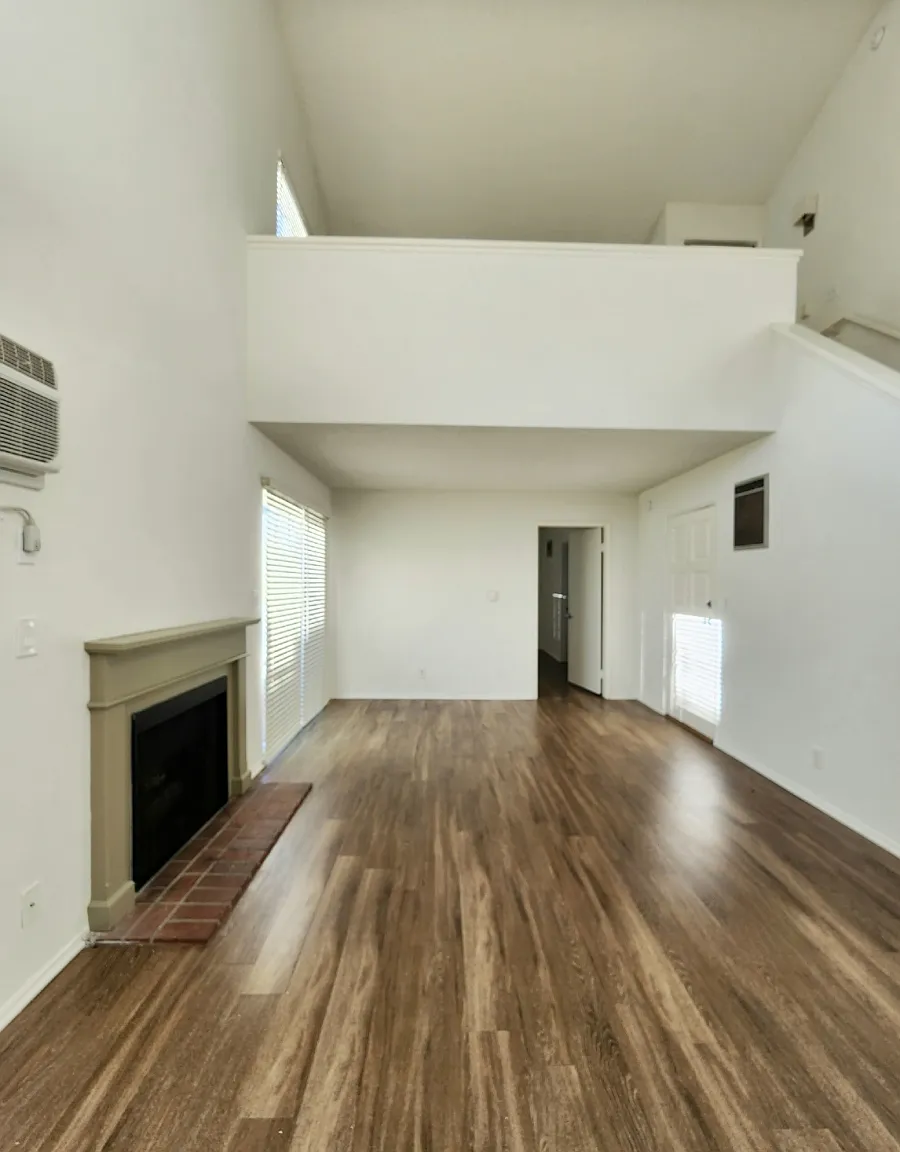1 bed, 1.0 bath, $2,995 — Photo 4