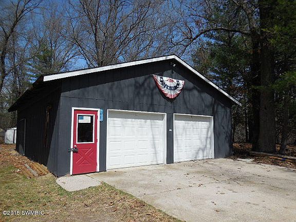 3rd image of 6029 S Newcosta Ave