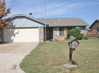 929 W Kyle Way, Mustang, OK 73064