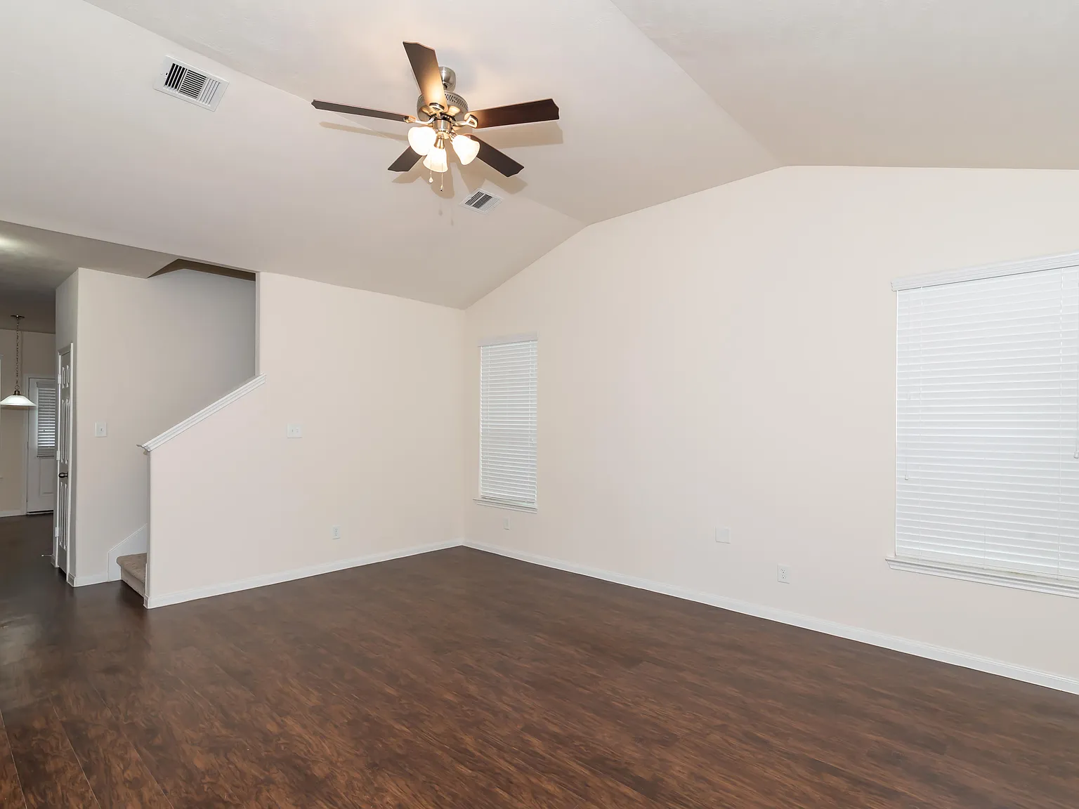 Bavaria Townhomes — Photo 4
