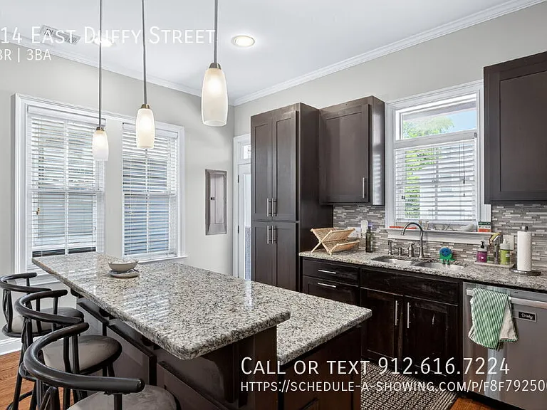 414 E Duffy St — Photo 15