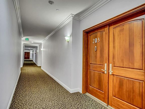 5th image of 4848 W Wilshire Blvd #203
