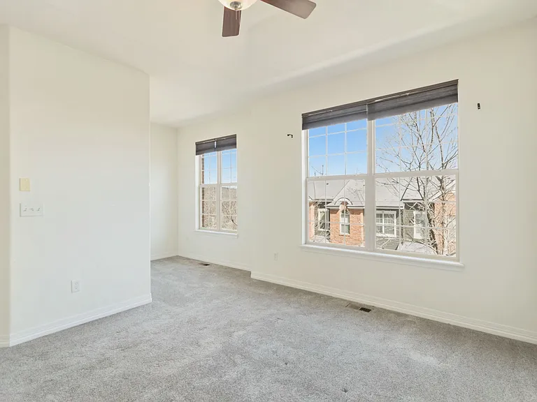 9219 Kornbrust Cir — Photo 15