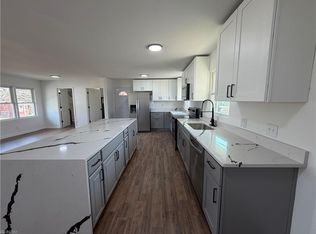 584 Gilpark Rd, Dendron, VA 23839