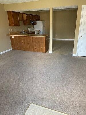 2nd image of 217 Churchill Dr #5
