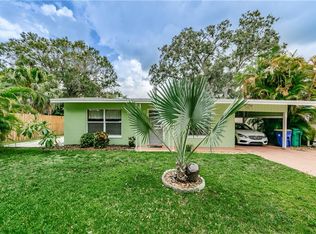 10617 Lake Breeze Dr, Seminole, FL 33772