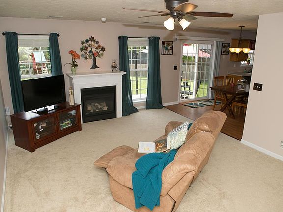 3rd image of 10116 Landwood Dr