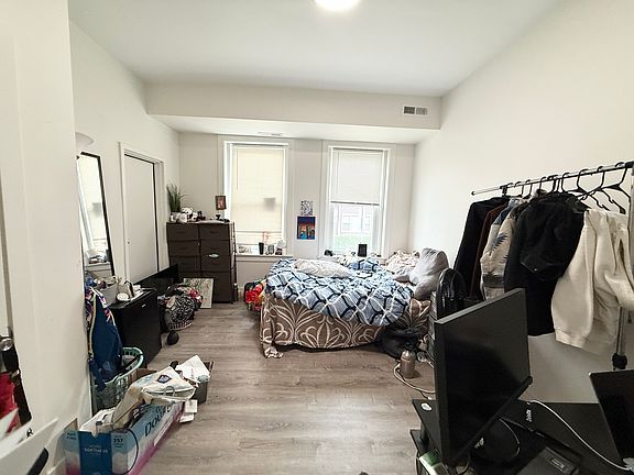 3rd image of 304 Dudley St #1
