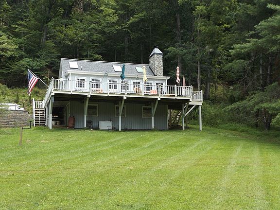2nd image of 3340 Old River Ln