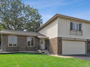 1843 W Sherry Ln, Addison, IL 60101