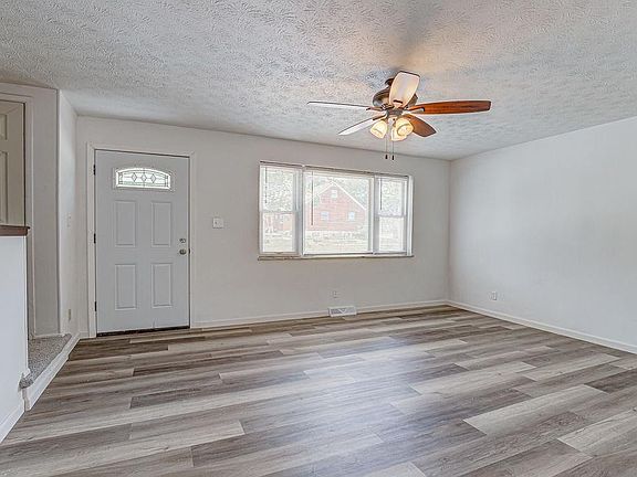 4th image of 9044 Orangewood Dr