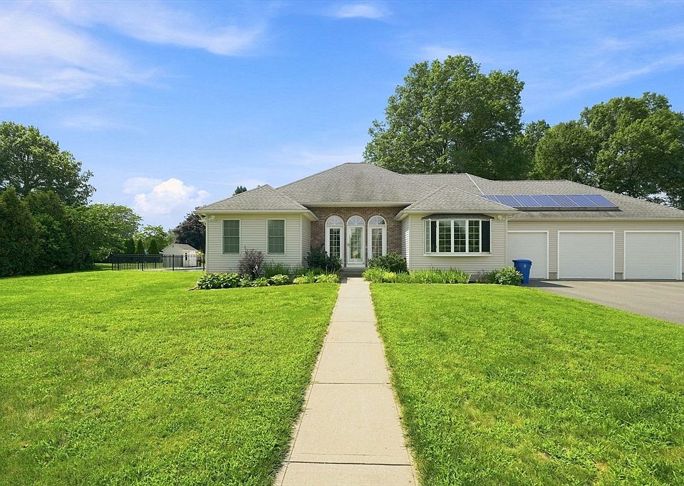 1st image of 67 Abigaile Ln
