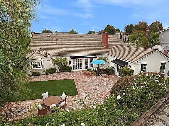 Wonderful park-like rear yard with hiking trail