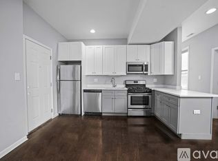 1603 S Wood St #2F, Chicago, IL 60608