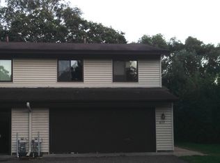 8119 Pleasant View Ct, Saint Paul, MN 55112