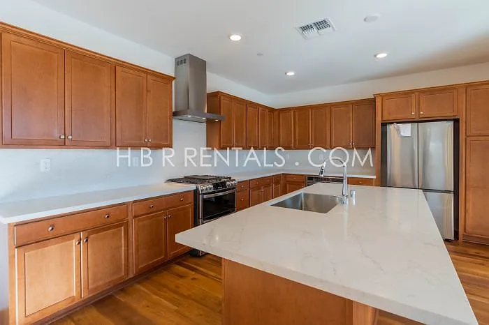 2752 Tribune St — Photo 8
