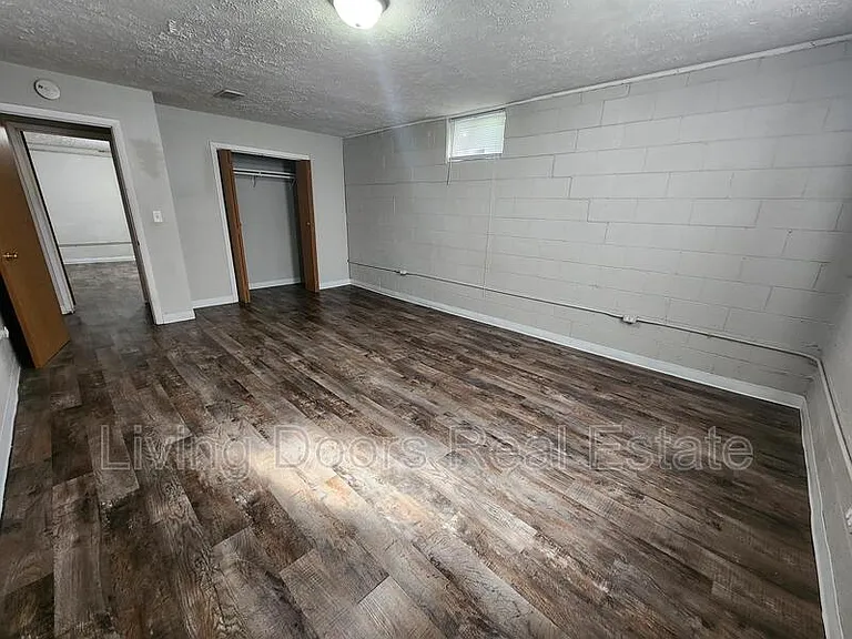 3701 Lewis Ave — Photo 26