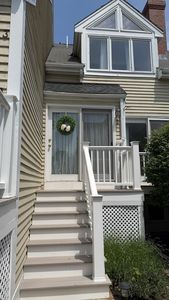 258 Lafayette St APT 2, Salem, MA, 01970