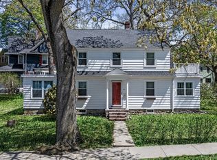 19 Renwick Rd, Melrose, MA 02176