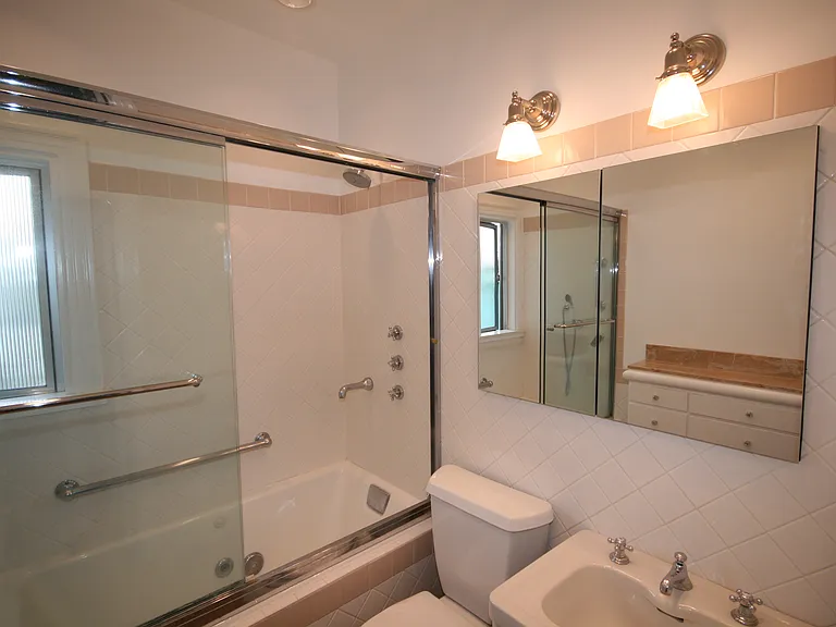 250 5th Ave #250 — Photo 5