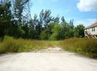 136 Ocho Rios St, Naples, FL 34114