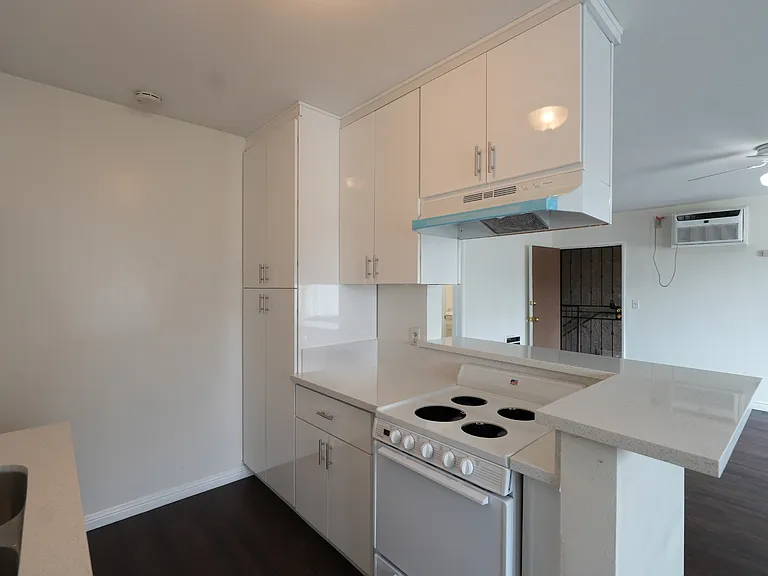 8101 Stewart & Gray Rd #10 — Photo 6