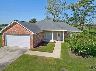 2079 Benedetto Ln, Port Allen, LA 70767