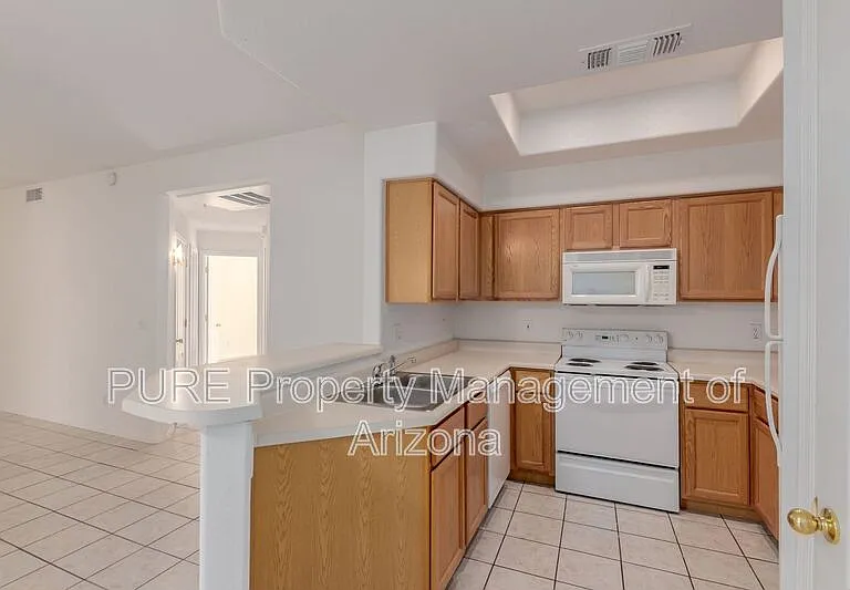 9151 W Greenway Rd #152 — Photo 13