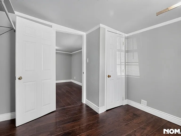 708 S Chestnut St — Photo 23