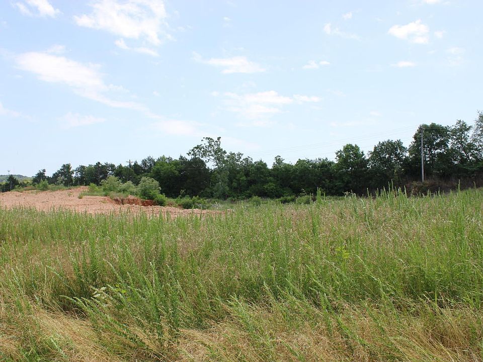 2nd image of 2275 Acacia Club Rd