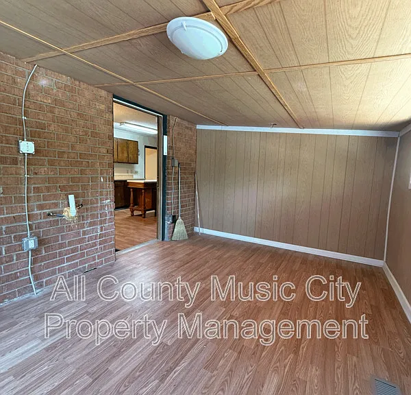 306 Paragon Mills Rd — Photo 7