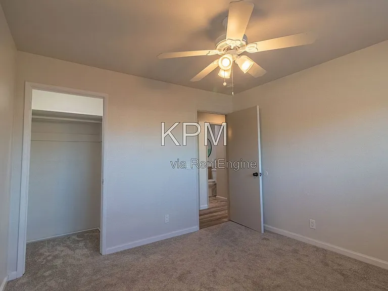 4248 E 4th St — Photo 13