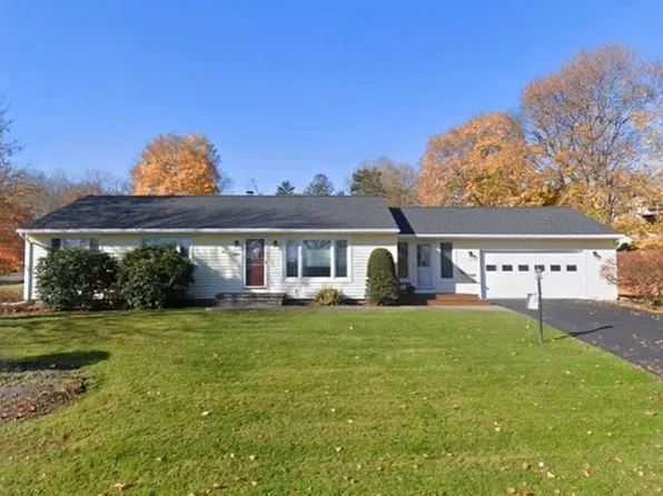 18 Jessica Pl, Whitesboro, NY 13492